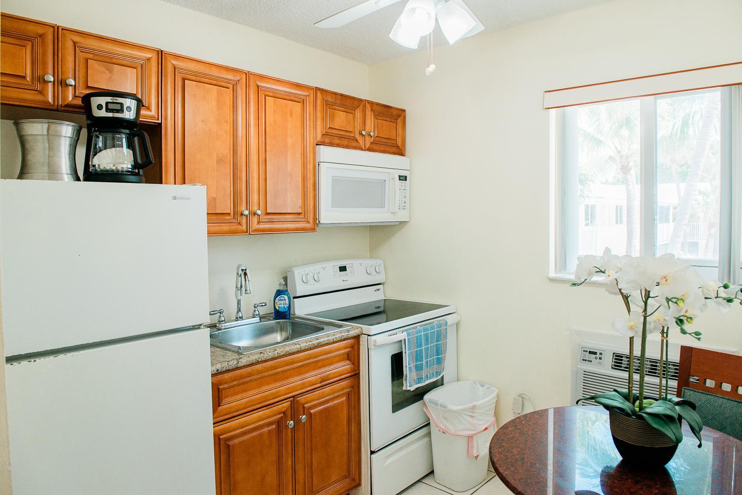 Shore Haven Resort Inn Lauderdale-by-the-Sea Eksteriør billede